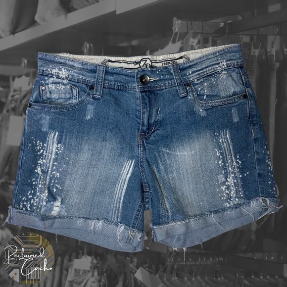 ZD Premium Distressed Bleached Shorts - Size 9 - Picture 1 of 7